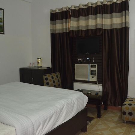 Hotel Royal Classic Bareilly Ngoại thất bức ảnh