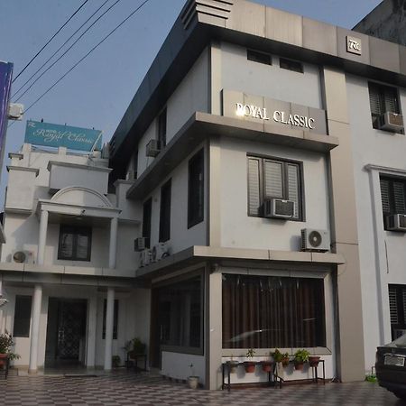 Hotel Royal Classic Bareilly Ngoại thất bức ảnh