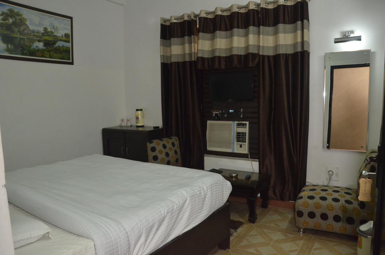 Hotel Royal Classic Bareilly Ngoại thất bức ảnh