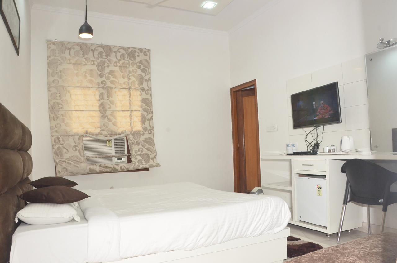 Hotel Royal Classic Bareilly Ngoại thất bức ảnh
