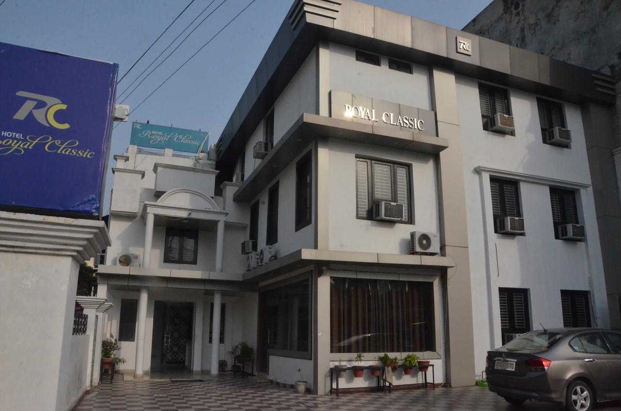 Hotel Royal Classic Bareilly Ngoại thất bức ảnh