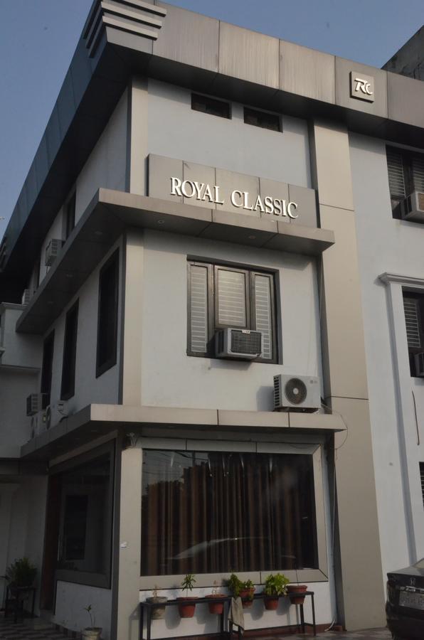 Hotel Royal Classic Bareilly Ngoại thất bức ảnh